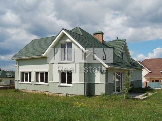 Продаж 5к будинку без ремонту, газ, гараж, вул. Зоряна, Іванковичі Іванковичі