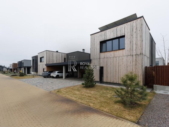 Продаж Будинок 5к 170м2 Крушинка Інвертор Тераса Сонячні панелі Крушинка