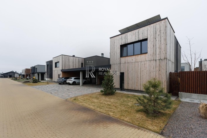 Продаж Будинок 5к 170м2 Крушинка Інвертор Тераса Сонячні панелі - фото 1