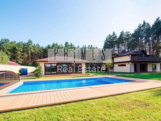 Продаж заміського комплексу без ремонту, басейн, Нові Безрадичі Нові Безрадичі