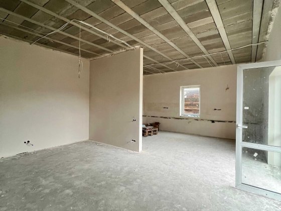 Таунхаус кутовий з гаражем та початковим ремонтом Нове