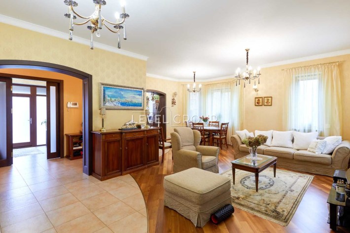 Будинок з ремонтом у КМ Северинівка, Бучанський район - фото 1