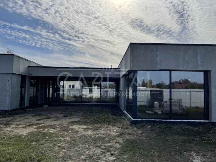 Продаж Сучасний Будинок Романків 23 сотки Одноповерховий 284 кв.м. - фото 1