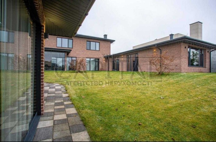 Продаж будинку 430м2 Романків КМ Сонячна Долина з виходом на озеро - фото 1