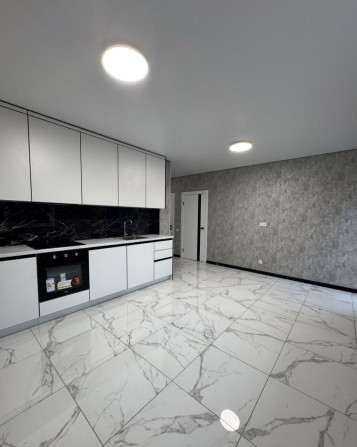 Продам стильний новий з ремонтом  будинок/таунхаус - фото 1