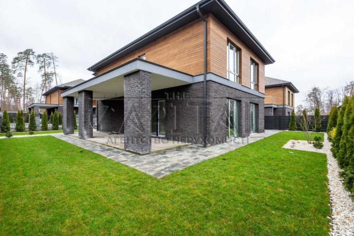 Продаються будинки 252 м2 в котеджному містечку преміум-класу/Чайки - фото 1