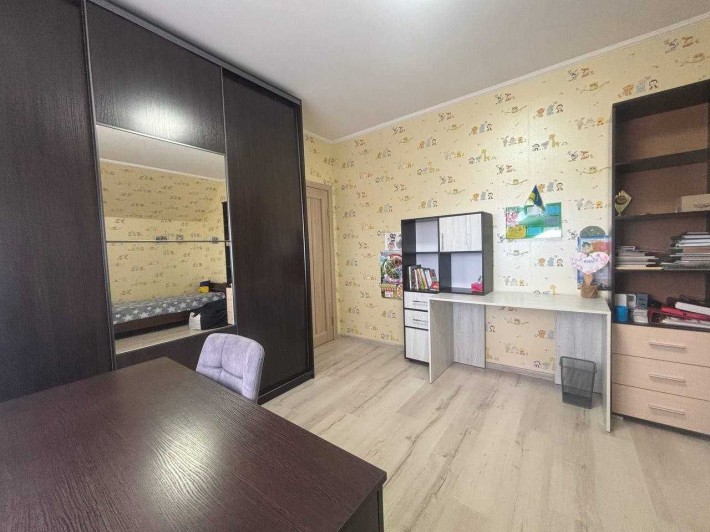 Будинок з Ремонтом в Шпитьках на 7.8 сотках, поруч вся інфраструктура - фото 1