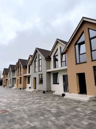 2-пов. Танхаус поблизу Києва (з документами) - фото 1