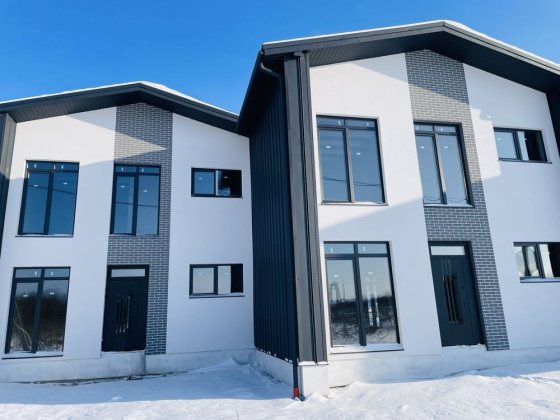 Продаж готового котеджу, центральні комунікаціі, Солонка! Солонка