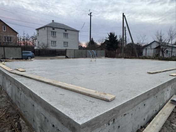 Котеджі на етапі будівництва в Рудно біля ТРЦ Локус Рудне