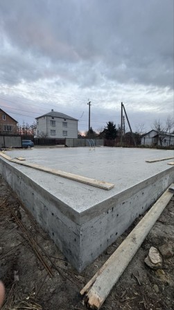 Котеджі на етапі будівництва в Рудно біля ТРЦ Локус - фото 1