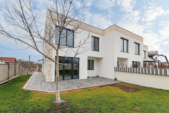 Продаж ідеальних котеджів в передмісті Львова.  с.Сокільники - фото 1