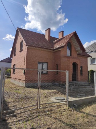 Продам окремо стоячий будинок в місті - фото 1