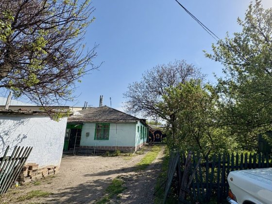 Продам 4-ох кімнатну квартиру Новый Буг