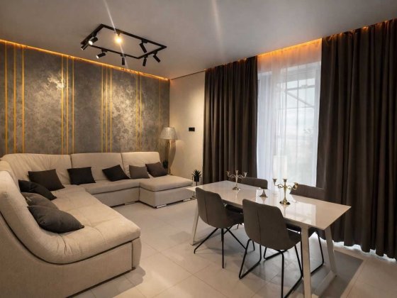 Продам 2-х этажный дом с ремонтом в Червоном Хуторе Лиманка