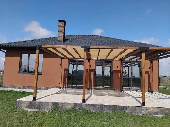 Дом  с ремонтом в Фонтанке - фото 1