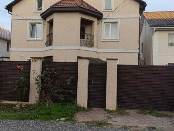 Продам дом-дуплекс в Червонном хуторе! Лиманка