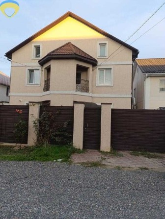 Продам дом-дуплекс в Червонном хуторе! - фото 1