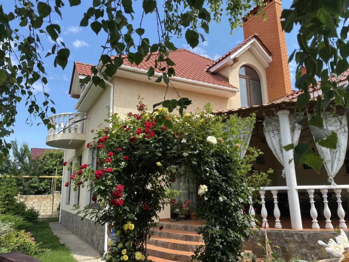 Хозяйский дом .Достойный. Фонтанка 1. - фото 1