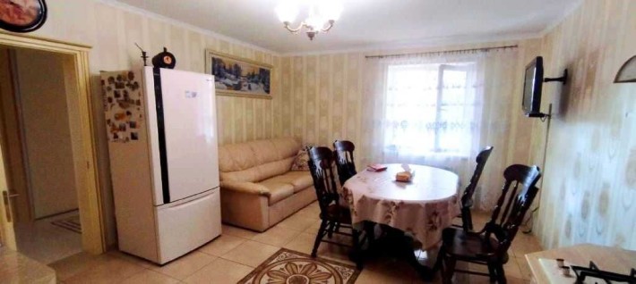 Дом в классическом стиле в с. Фонтанка. Своя независим электро система - фото 1