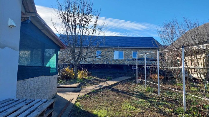 Два новых дома на одном участке в Александровке! - фото 1