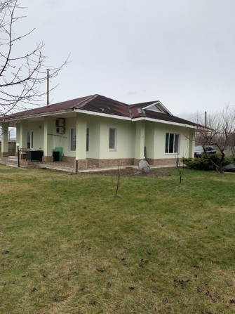 Продам будинок з червоної цегли! 13 соток . Від власника . - фото 1