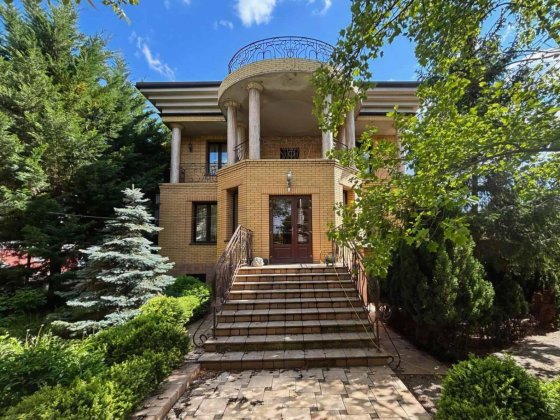 Продам шикарный особняк в  Царском селе -2 (207-512) Лиманка