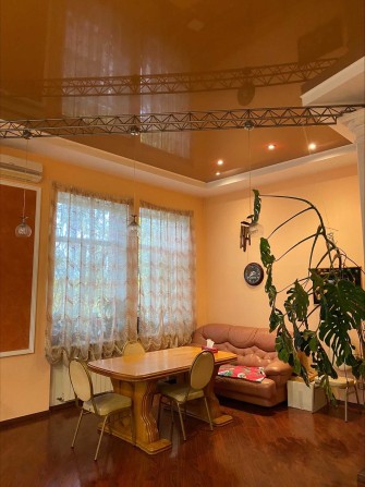 Усадьба площадью 455 м² в Черноморке - фото 1