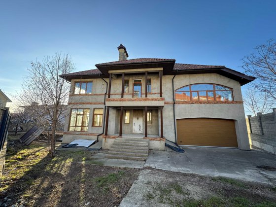 Дом в Совиньоне, Люстдорф, у моря, под ремонт, участок 9 соток Бурлача Балка