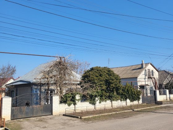 Продам 2 дома на участке 7 соток.Одесса Ленпоселок ул Бахчевая 18 Бурлача Балка