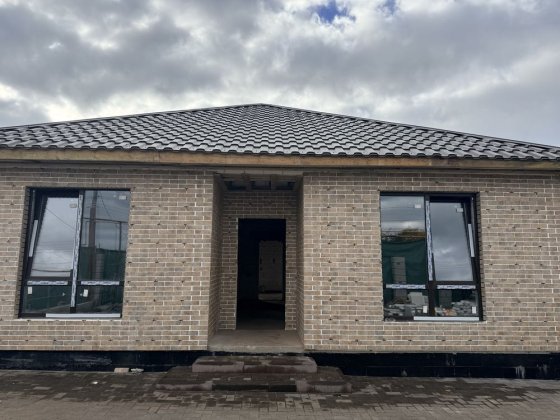 Продам новый современной постройки дом с ремонтом в Усатово Усатово