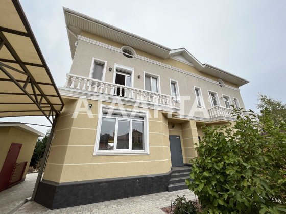 Будинок з новим ремонтом на діл. 3,2 сотки в ЖМ Дайберг Таирово