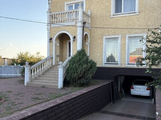 Великий та затишний будинок для сімʼї Великий Дальник