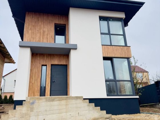 Продам будинок в червоних горах Колоденка