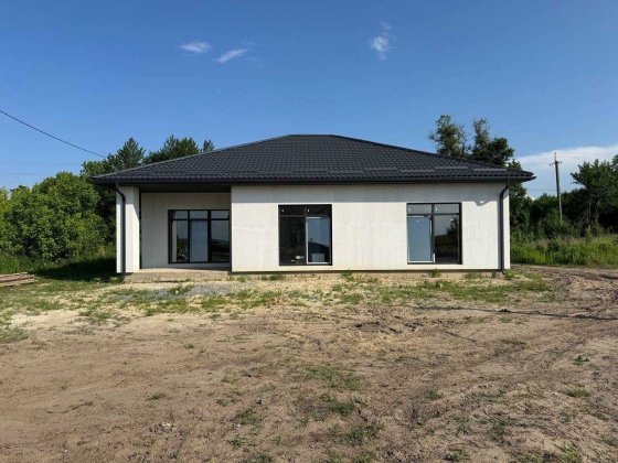 Чудовий будинок на просторій земельній ділянці!!! Район Авторинку!!! Обаров