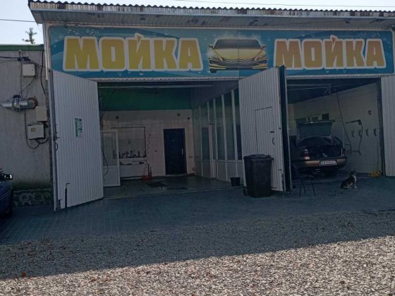 Автомойка, кафе, 2 комерційних приміщення, квартира в одному комплексе Первомайск