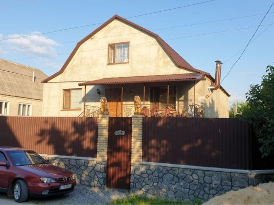 Продається 3-поверховий Будинок у Полонному! Можливий обмін на Авто! Полонное
