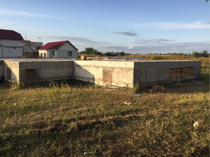 Продам недобудований будинок, земельну ділянку в с. Слобода - фото 1