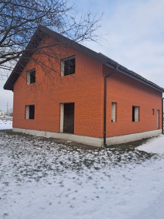 Продаж сучасного будинку в перспективному новому районі - фото 1