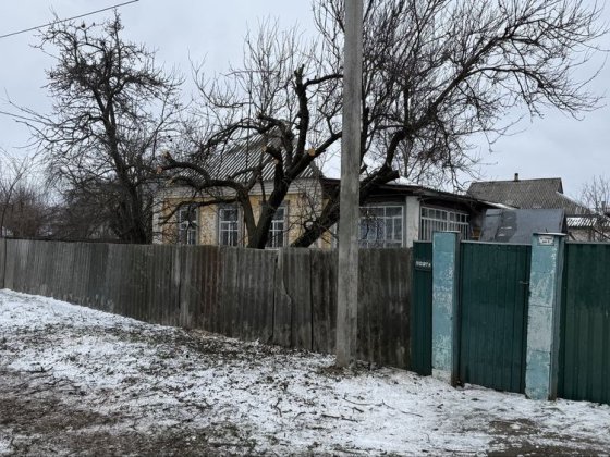 Будинок з ділянкою Бахмач