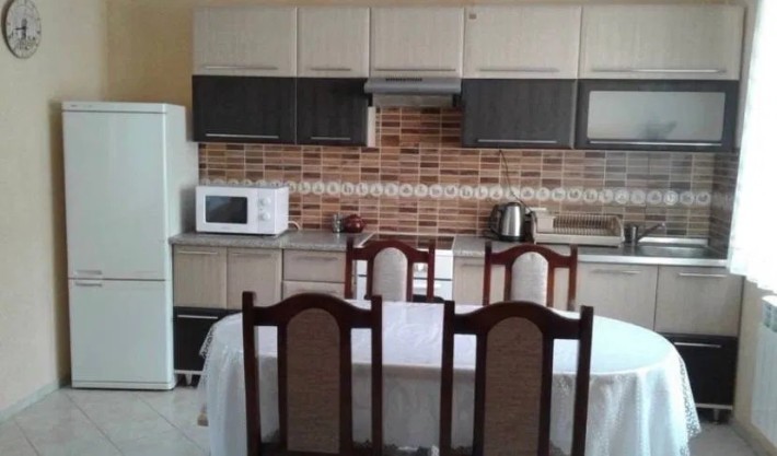 Оренда будинку в с.Шаян подобово - фото 1