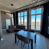 Двухуровневый пентхаус с панорамным видом на море в ЖК «Бельэтаж». Одеса