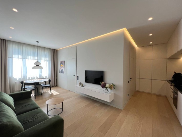 Продаж 1к  квартири Дніпровський рн, вул Юрія Поправки, 4/39а,50кв.м, ремонт - фото 1