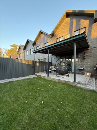 Кутовий таунхаус з ремонтом! - фото 1