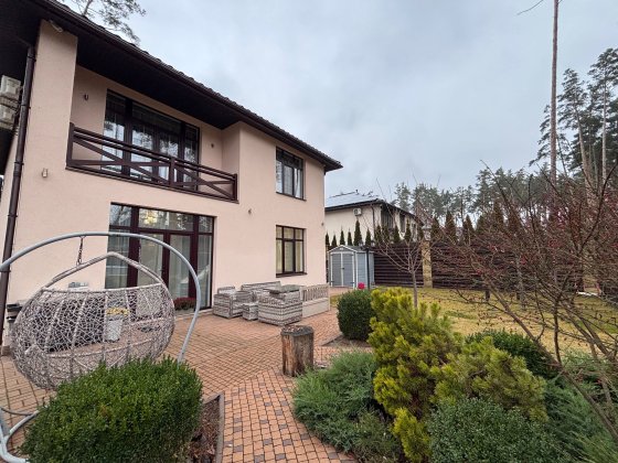 Будинок в топовій локації Бучі Буча