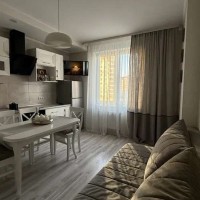 Продам 1 кімнатну квартиру вул.Чорновола 27 Киев