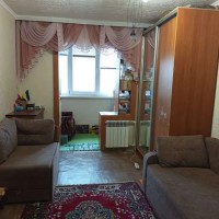 Продаж 4-к квартири вул. Прилужна 14 Киев