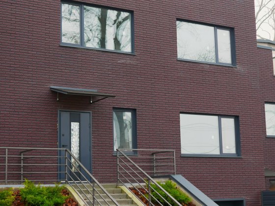 Таунхауси в серці міста Буча! Велика кухня-вітальня. Буча