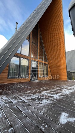 Продаж стильного будинку з ремонтом поруч з парком - фото 1