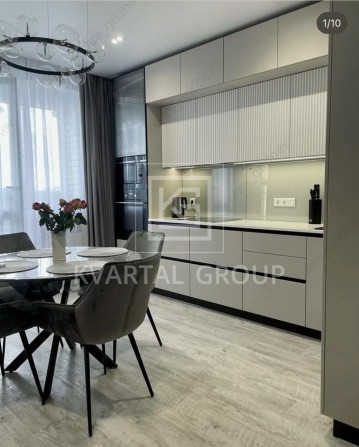 Продаж таунхаусу з новим, сучасним  ремонтом в 10 хвилинах від Києва - фото 1